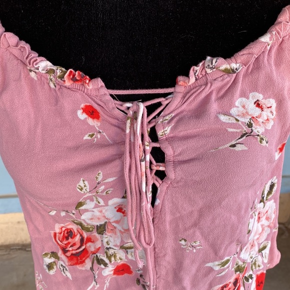 Kendall & Kylie Floral Shirt - Picture 3 of 6